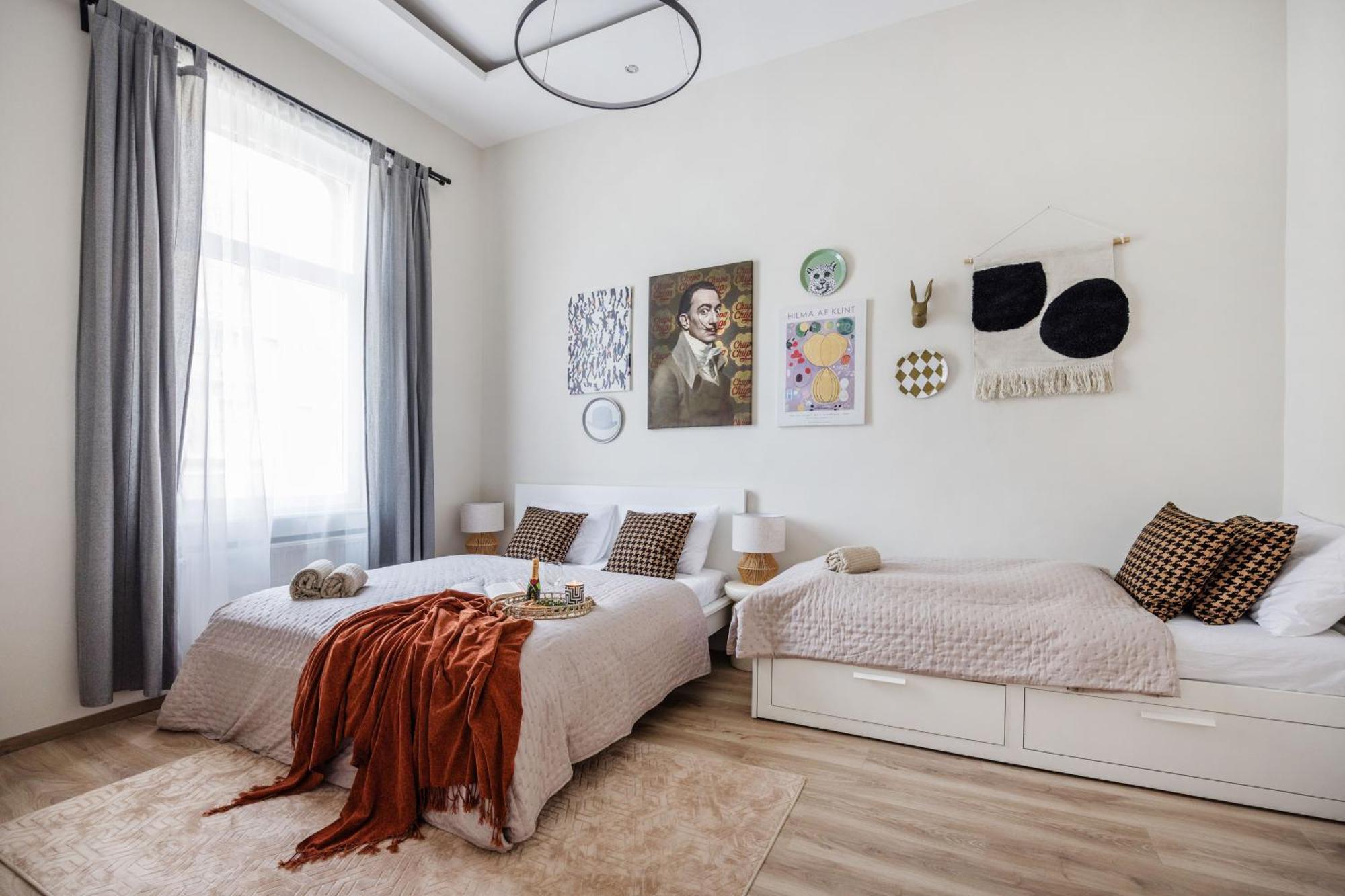 Central Budapest Oasis - Modern Charm, Timeless Comfort ภายนอก รูปภาพ